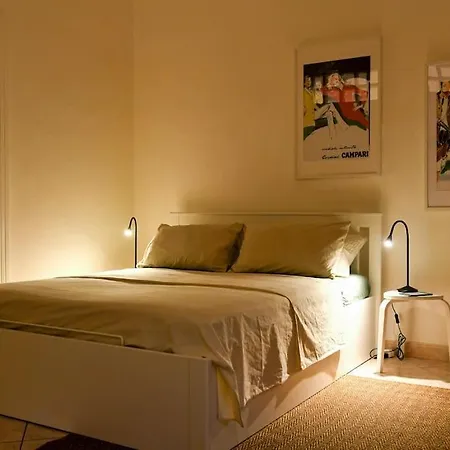 شقة Stylish Colorful Apt- Upbeat & Well-connected Area ميلان